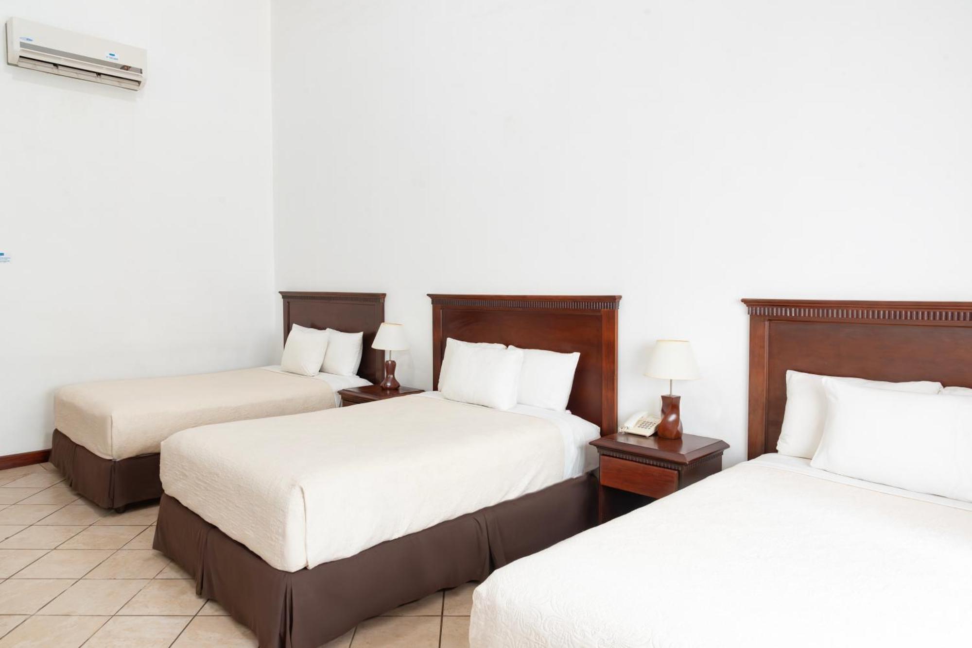 Hotel Cayman Suites Monterrico Exterior photo